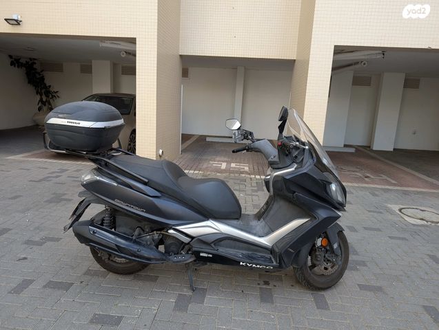 מודעת רכב קימקו דאון-טאון 350