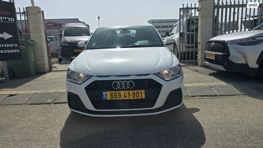 מודעת רכב אאודי A1 1