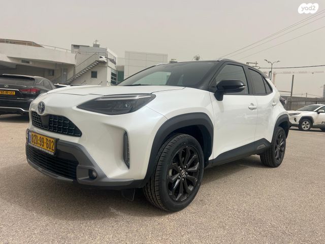 מודעת רכב טויוטה יאריס קרוס