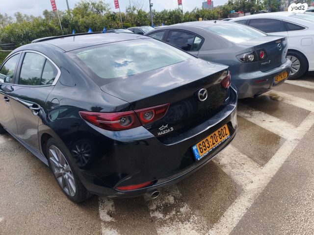 מודעת רכב מאזדה 3