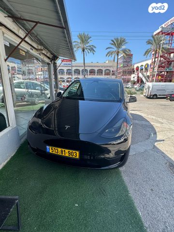 מודעת רכב טסלה מודל Y