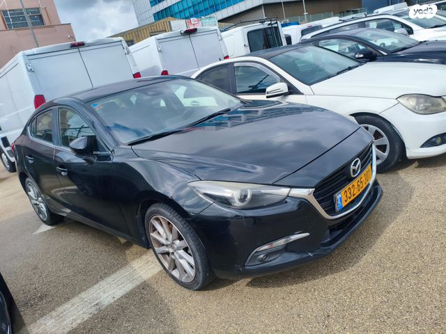 מודעת רכב מאזדה 3