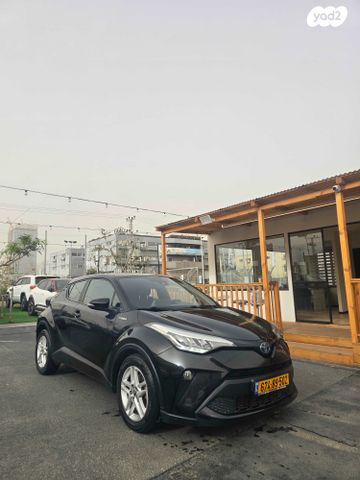 מודעת רכב טויוטה C-HR 1