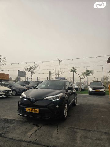 מודעת רכב טויוטה C-HR