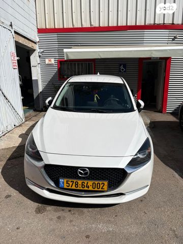 מודעת רכב מאזדה 2