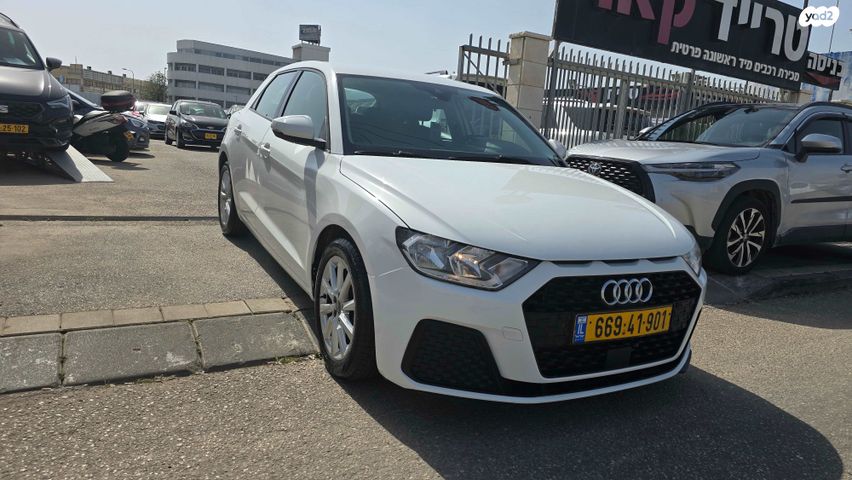 מודעת רכב אאודי A1