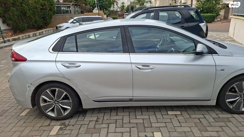 מודעת רכב יונדאי איוניק