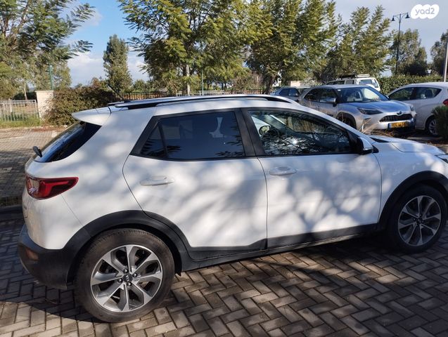 מודעת רכב קיה סטוניק