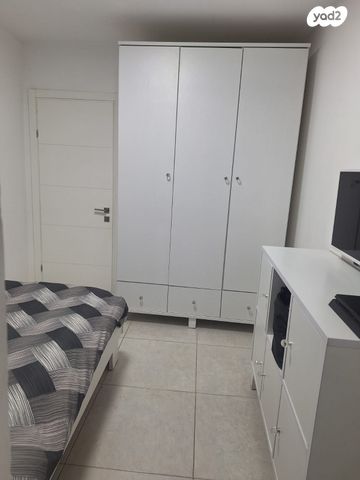 הרב יצחק הרצוג 7