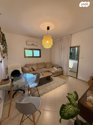 שדרות נורדאו 21