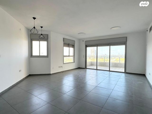 מודעת נכס, נווה גן, רמת השרון