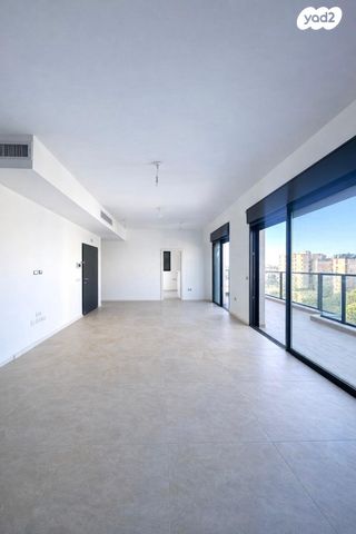 נווה יהושע, ערמונים