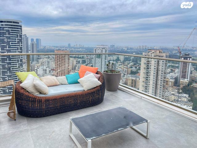 שדרת התמרים 