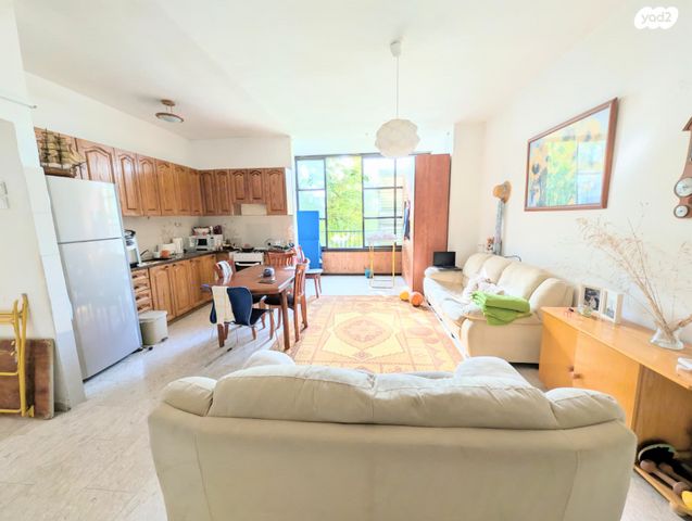 מודעת נכס, הל"ה, גבעתיים