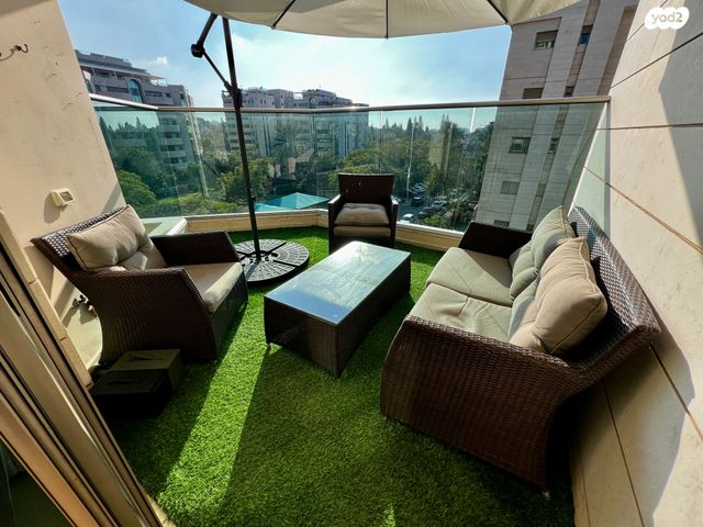 אמה טאובר פרידמן