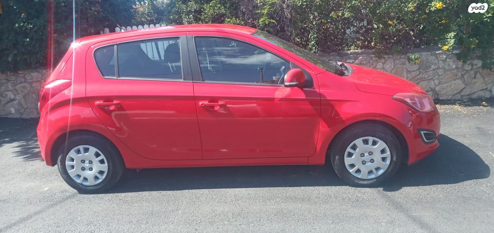 מודעת רכב יונדאי i20