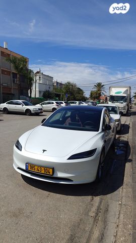 מודעת רכב טסלה מודל 3