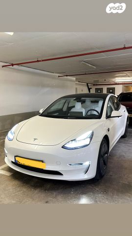 מודעת רכב טסלה מודל 3