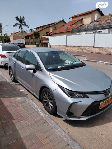 מודעת רכב טויוטה קורולה