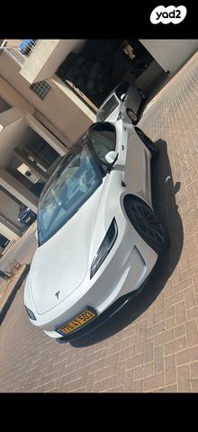 מודעת רכב טסלה מודל 3