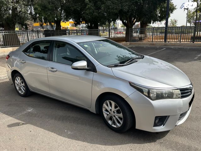 מודעת רכב טויוטה קורולה