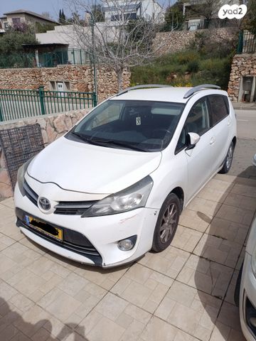 מודעת רכב טויוטה ורסו