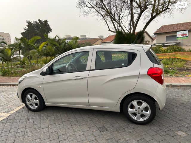 מודעת רכב שברולט ספארק