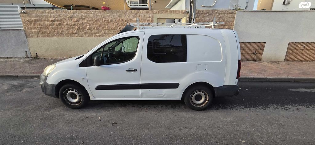 מודעת רכב סיטרואן ברלינגו