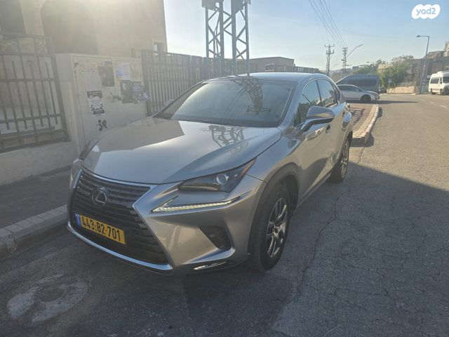 מודעת רכב לקסוס NX