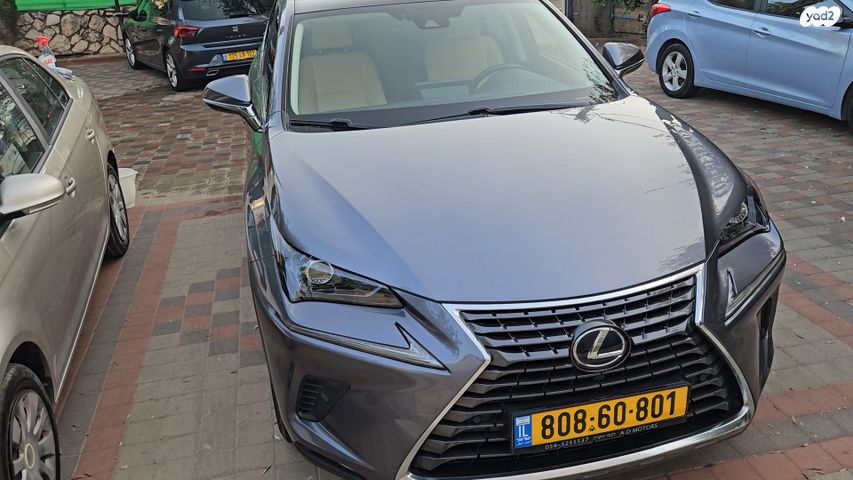 מודעת רכב לקסוס NX