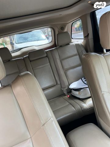 מודעת רכב ג'יפ גרנד צ'ירוקי