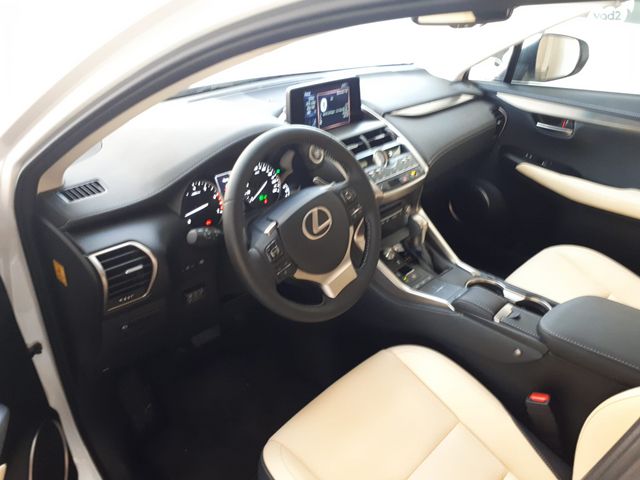 מודעת רכב לקסוס NX