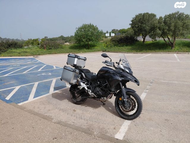 מודעת רכב בנלי TRK502X