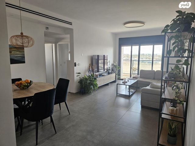 שדרות הרצל 50