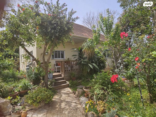 שדרות האמירים 39