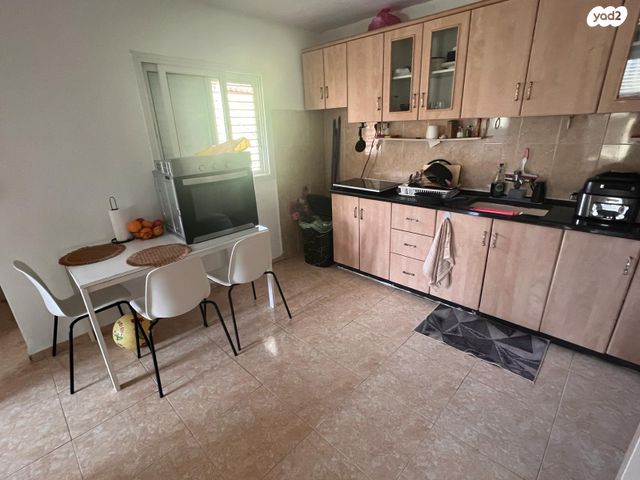 אסף שמחוני 23