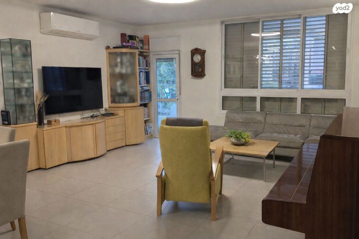 יטקובסקי אחים 19