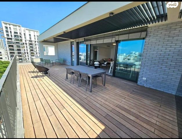 גג/ פנטהאוז