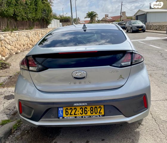 מודעת רכב יונדאי איוניק