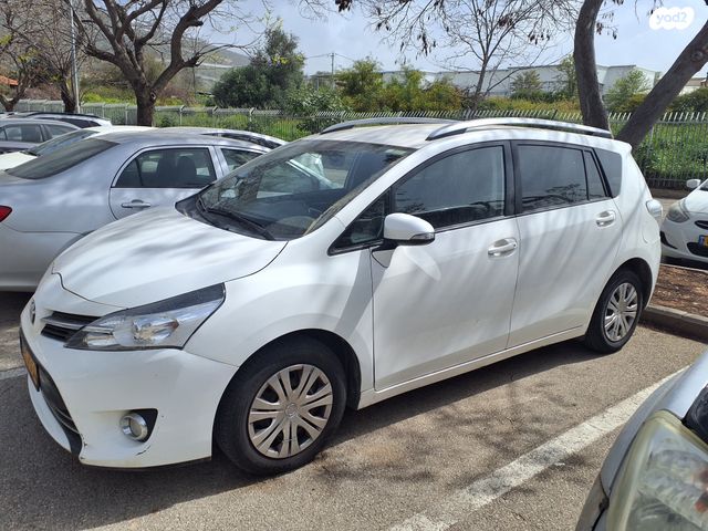 מודעת רכב טויוטה ורסו