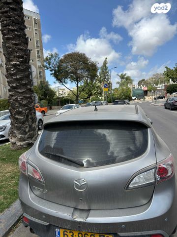 מודעת רכב מאזדה 3
