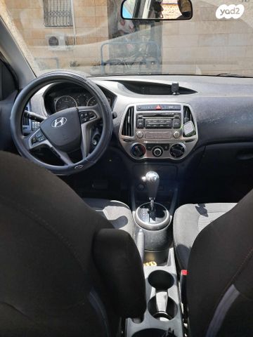 מודעת רכב יונדאי i20