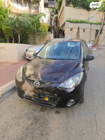 מודעת רכב מאזדה 2