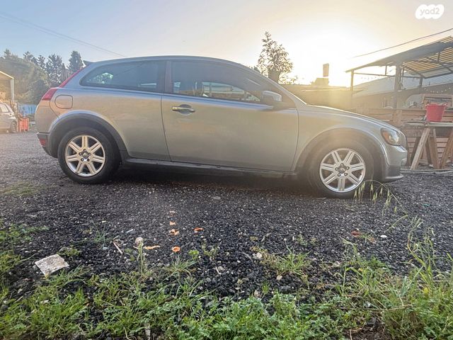 מודעת רכב וולוו C30