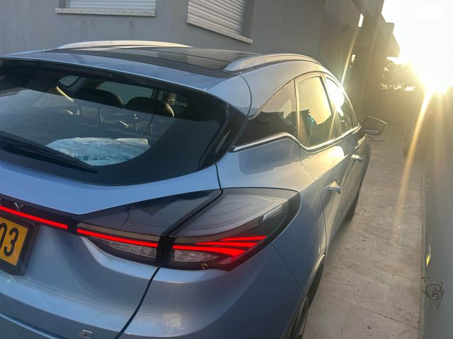 מודעת רכב ג׳ילי Geometry C