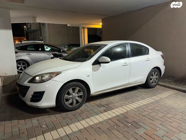 מודעת רכב מאזדה 3