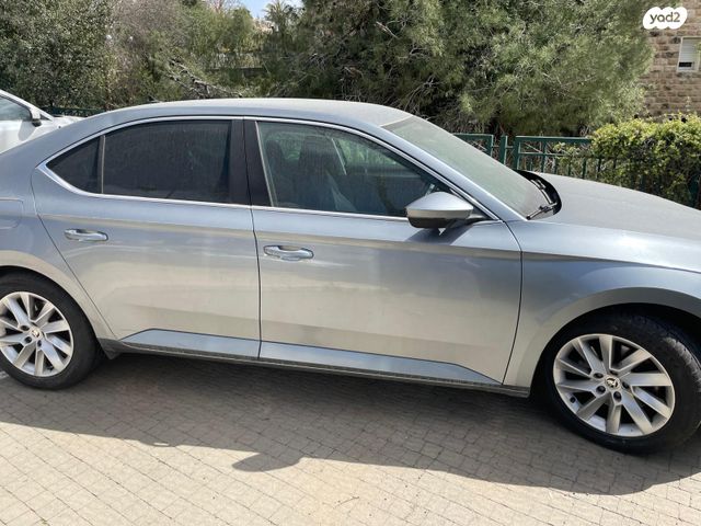 מודעת רכב סקודה סופרב