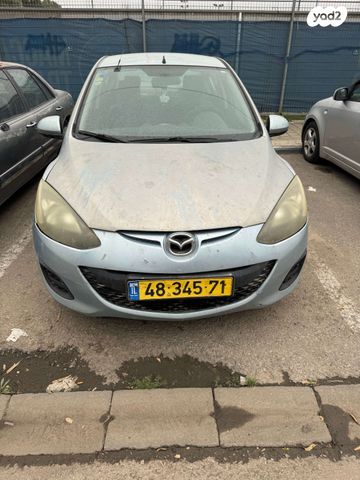 מודעת רכב מאזדה 2