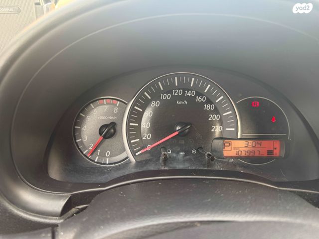 מודעת רכב ניסאן מיקרה