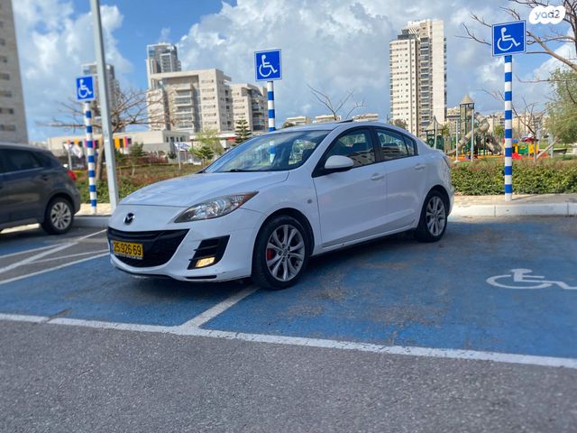 מודעת רכב מאזדה 3